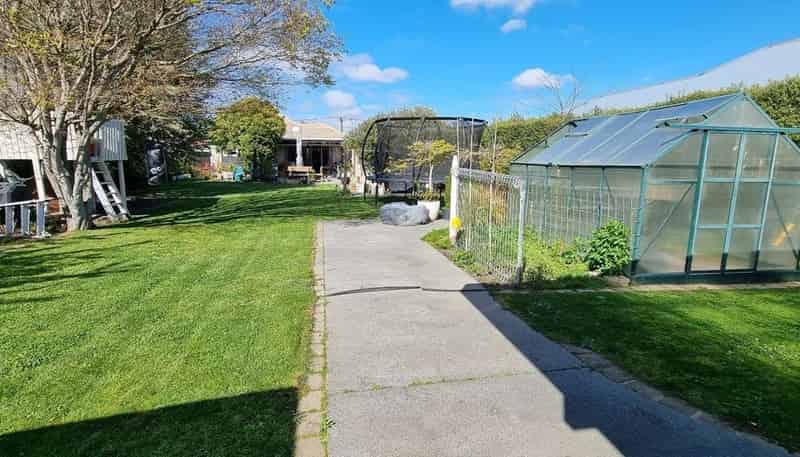 4 Bentley Street, Russley