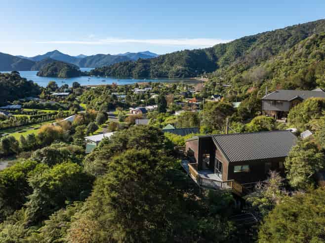 29 Manuka Drive, Ngakuta Bay