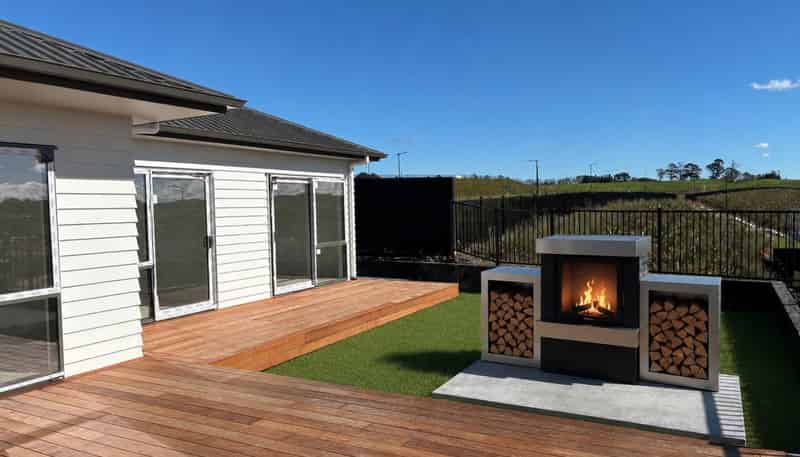 8 Lambert Road, Milldale