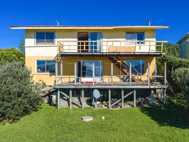 163 Ocean View Road, Oneroa