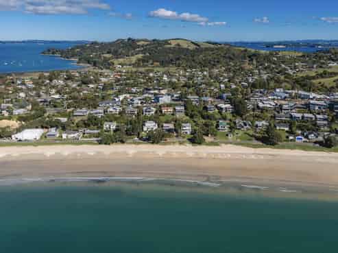 163 Ocean View Road, Oneroa