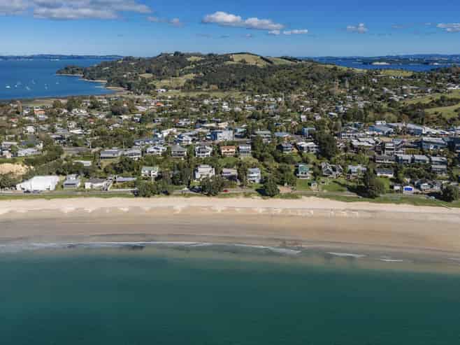 163 Ocean View Road, Oneroa