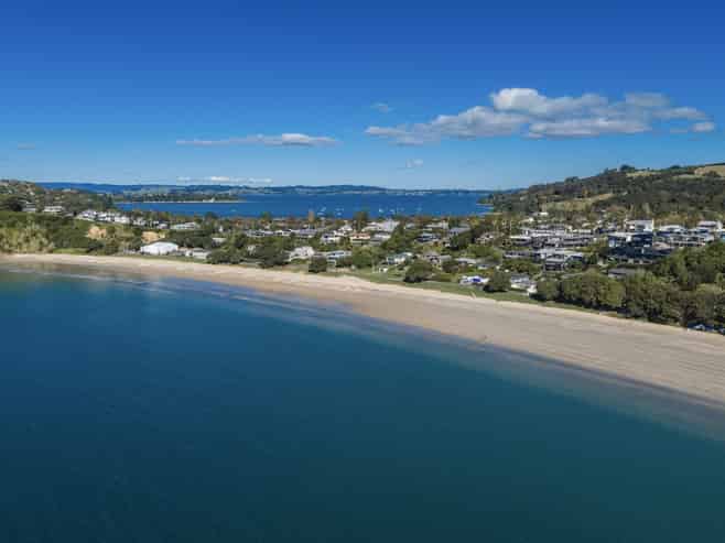 163 Ocean View Road, Oneroa