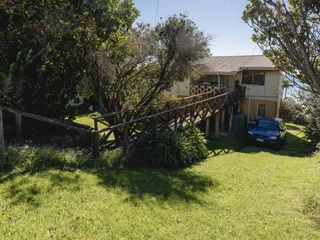 163 Ocean View Road, Oneroa