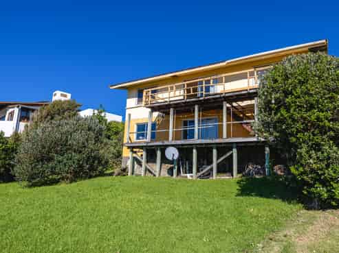 163 Ocean View Road, Oneroa
