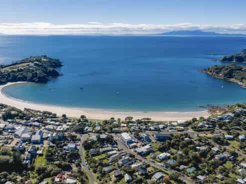 163 Ocean View Road, Oneroa