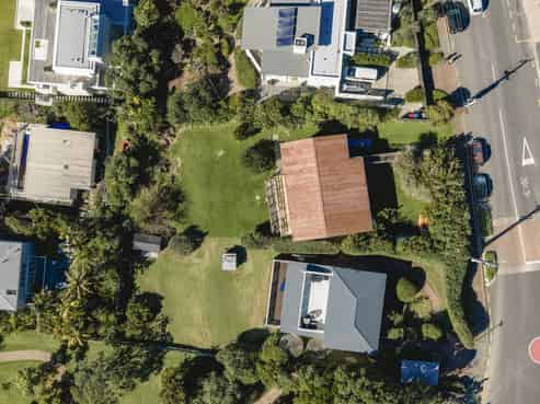 163 Ocean View Road, Oneroa