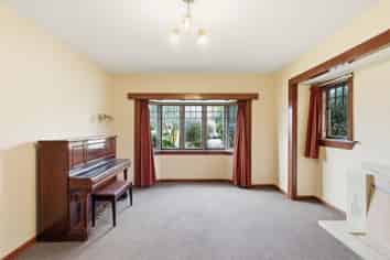 48 St Andrews Square, Strowan