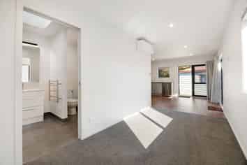64A Garland Drive, Saint Andrews