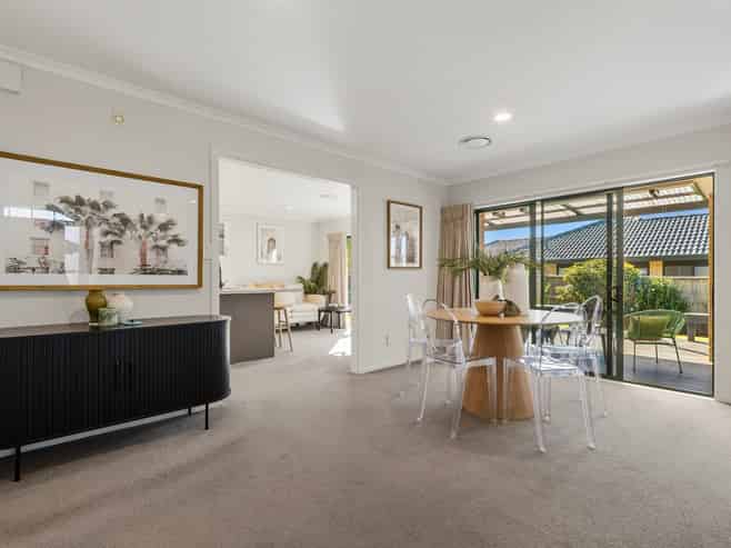 5 Mahonia Place, Pyes Pa