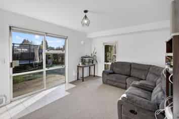 89a West Coast Road, Sheffield