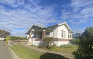 11 Biggar Street, Strathern
