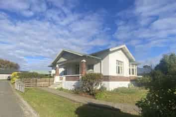 11 Biggar Street, Strathern