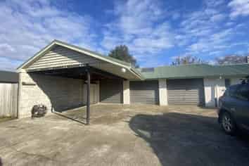 11 Biggar Street, Strathern
