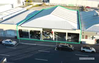 Showroom, Warehouse & Office | Four Avenues Location