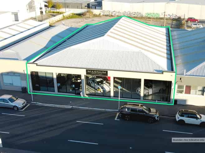 Showroom, Warehouse & Office | Four Avenues Location