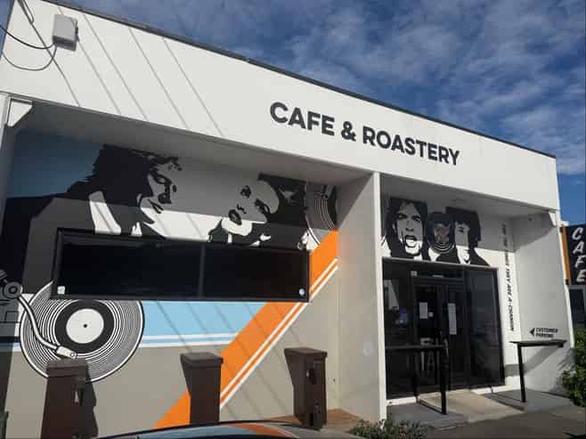 Flexible CBD Fringe Retail & Warehouse