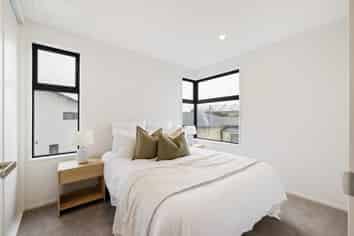 106 Wildberry Street, Woolston