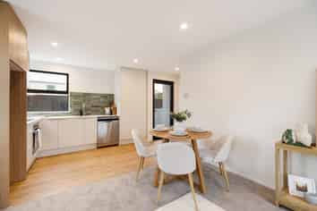 106 Wildberry Street, Woolston
