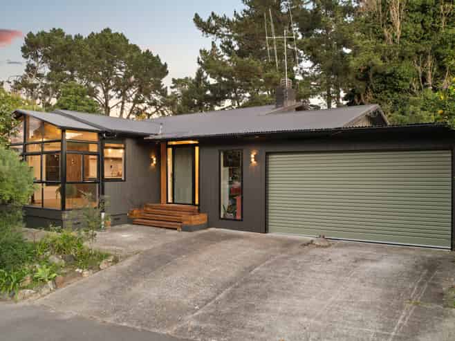 64 Berkley Avenue, Hillcrest