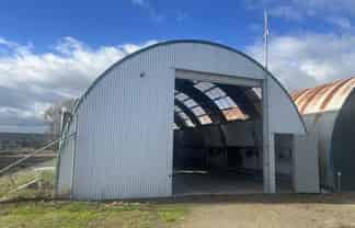 Functional warehouse with yard