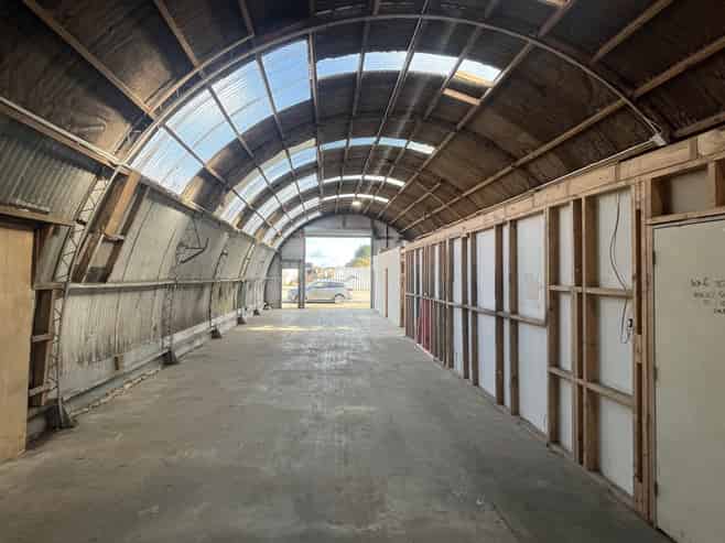 Functional warehouse with yard