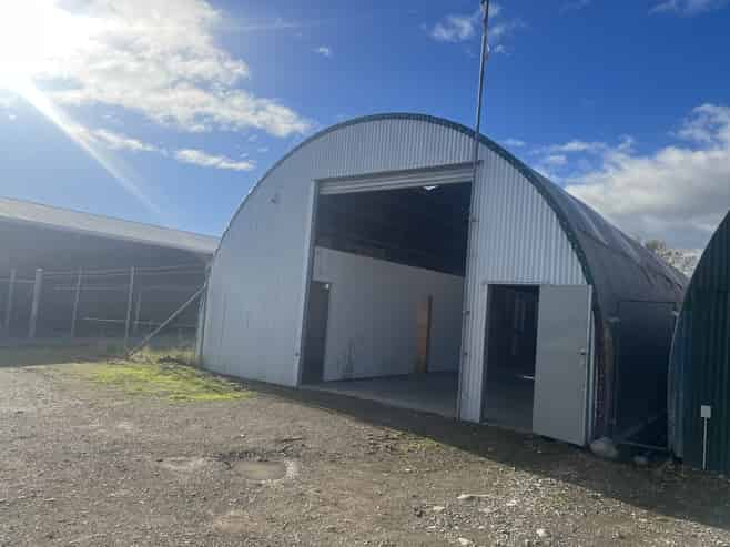 Functional warehouse with yard