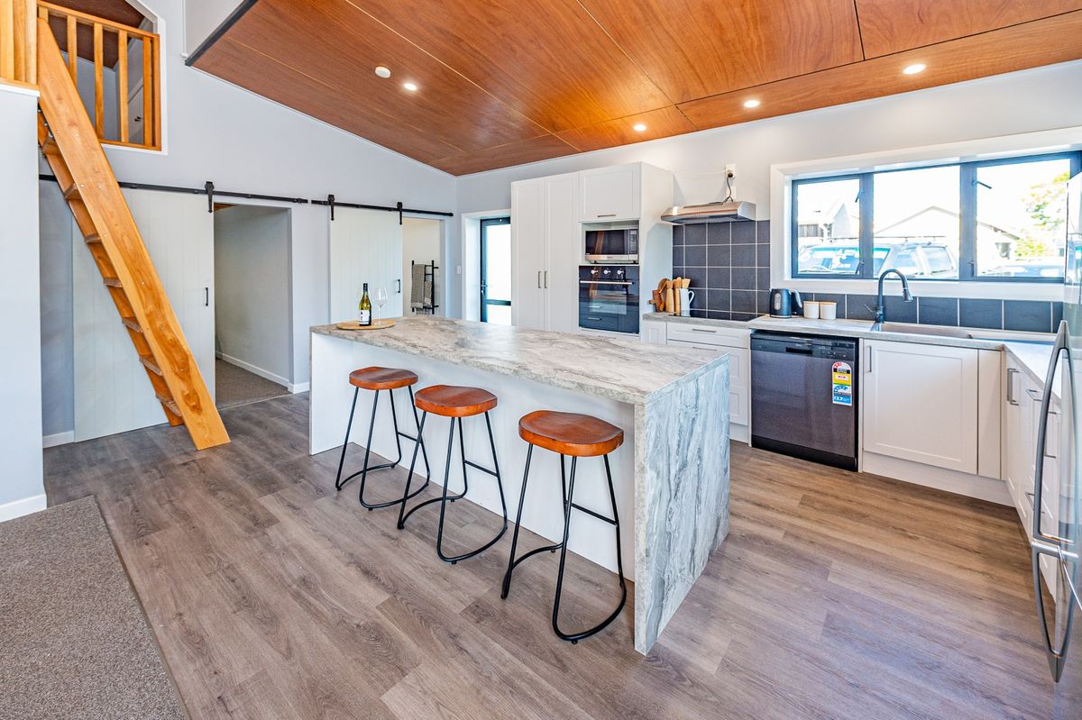Bold barn-style living with an industrial edge – pohled 3