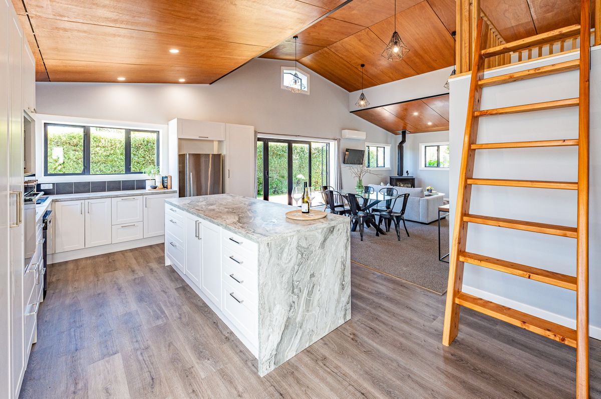 Bold barn-style living with an industrial edge – pohled 6