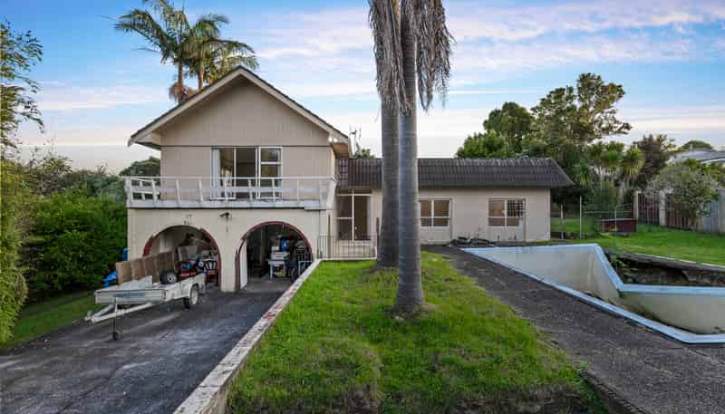 273A Royal Road, Massey