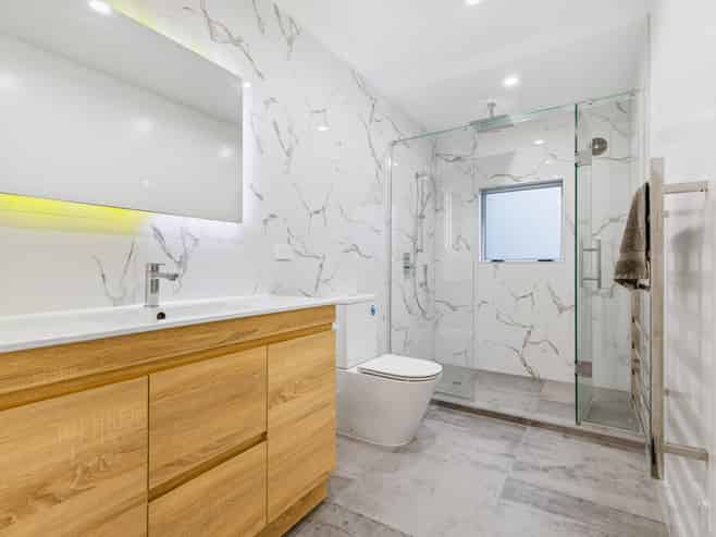 273A Royal Road, Massey