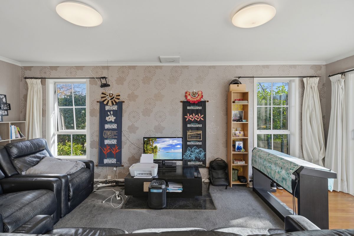 Four bedrooms in Windsor – pohled 3