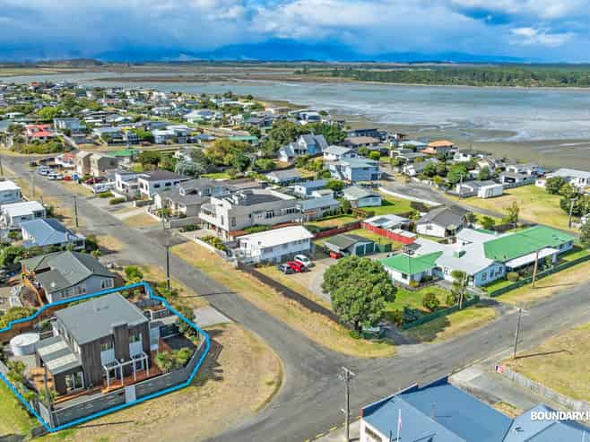 1 Roore Street, Foxton Beach
