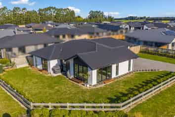 26 Rosalind Avenue, Darfield