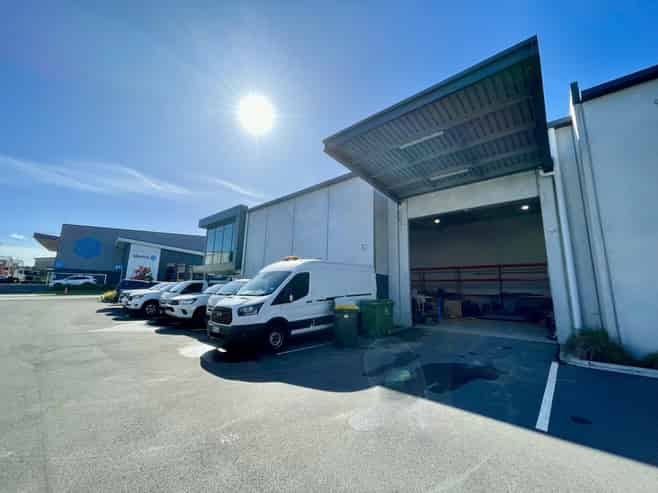 Modern road front industrial in Silverdale