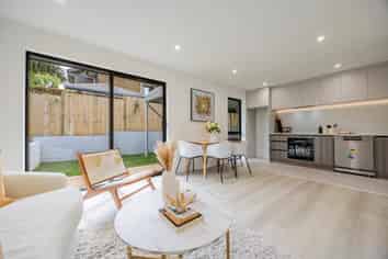 2/26 Huapai Street, One Tree Hill
