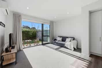27 Carder Court, Hobsonville
