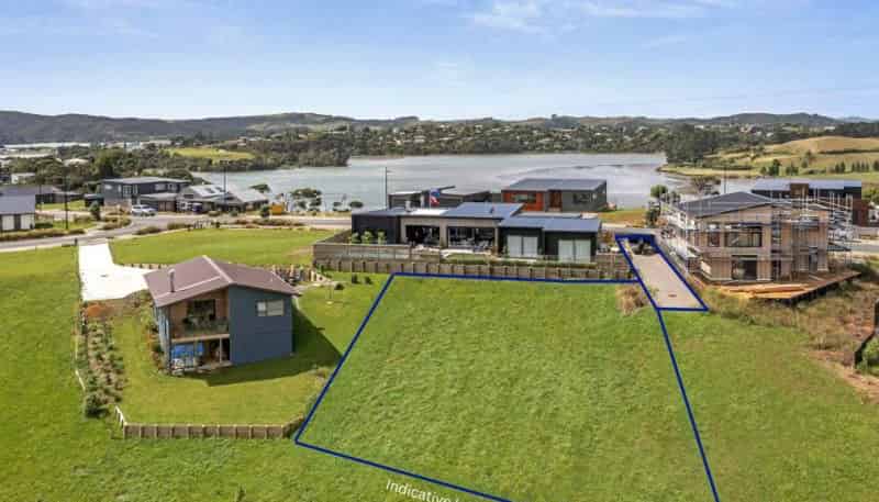 48 Rangitahi Road, Raglan
