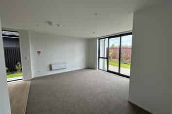 1/6 Treasure Lane, Te Atatu South