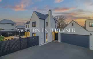 88A Merivale Lane, Merivale
