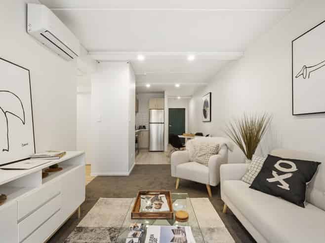 201/9 East Street , Papakura