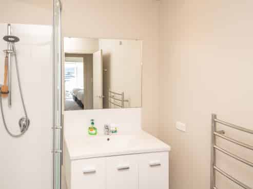 18/90 CUSTOMHOUSE STREET, Gisborne
