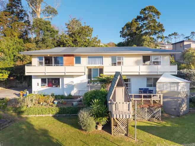 56 Mayfair Crescent, Mairangi Bay