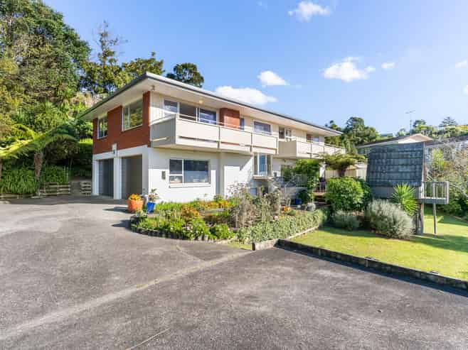 56 Mayfair Crescent, Mairangi Bay