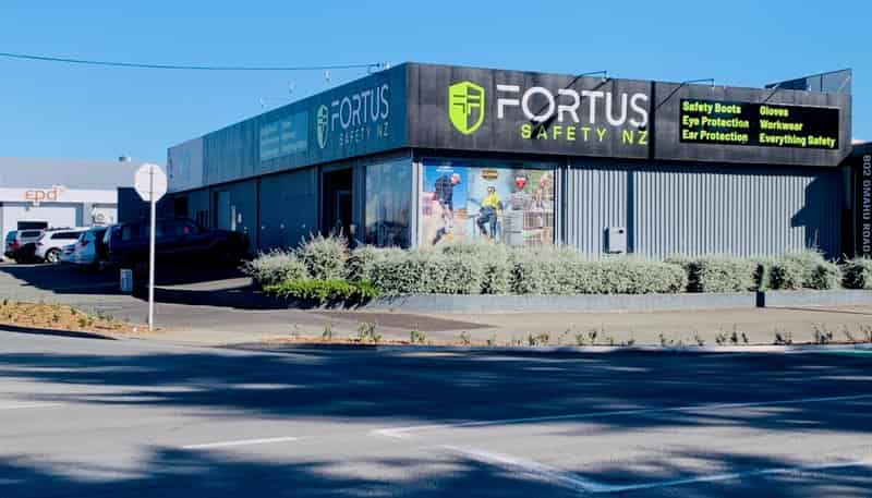 1, 2 and 3/101 Stoneycroft Street, Camberley