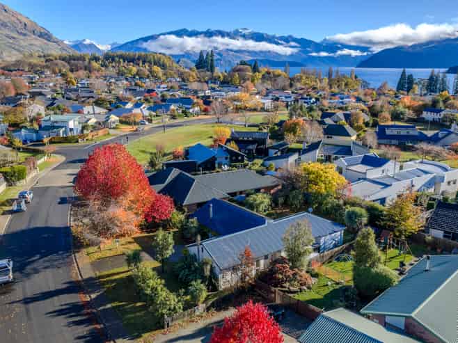 52 Meadowstone Drive, Wanaka