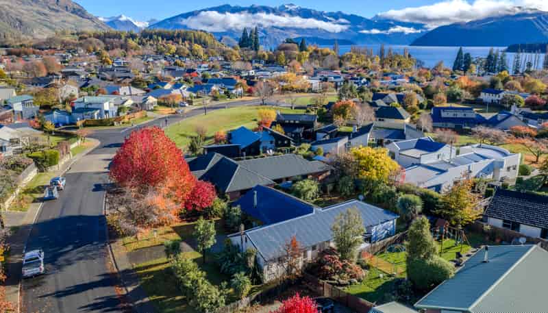 52 Meadowstone Drive, Wanaka