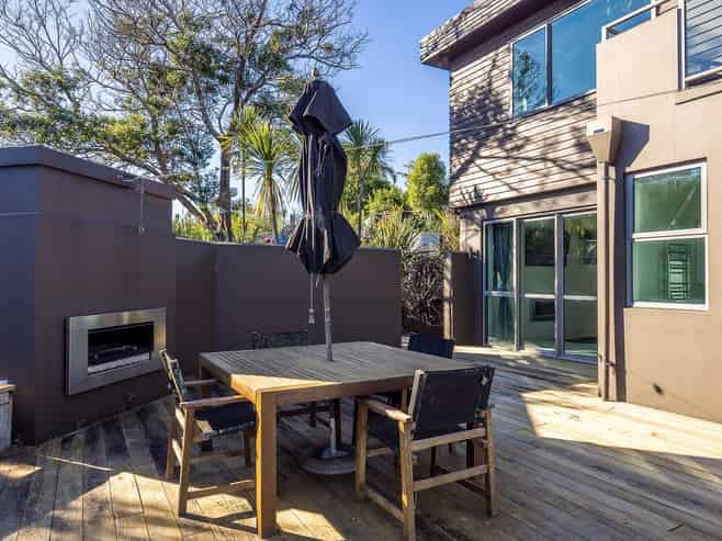 106 Hillcrest Road, Hatfields Beach
