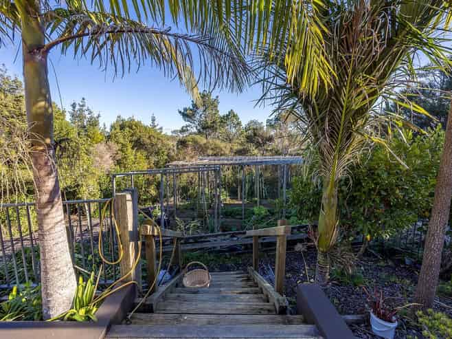 106 Hillcrest Road, Hatfields Beach