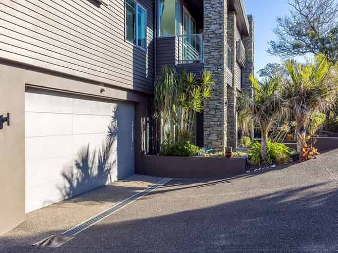 106 Hillcrest Road, Hatfields Beach